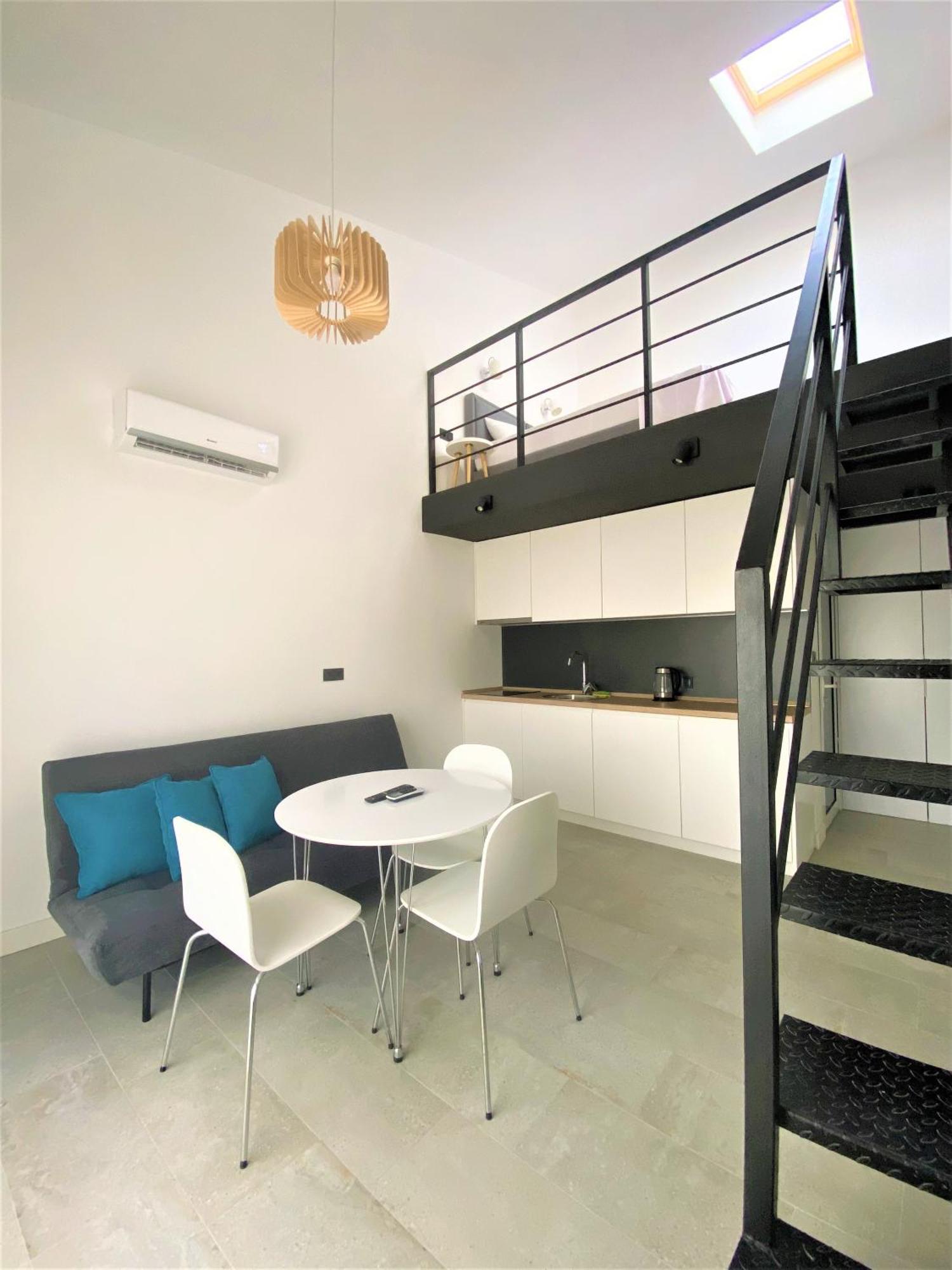Apartments Magic Box II Утеха Екстериор снимка