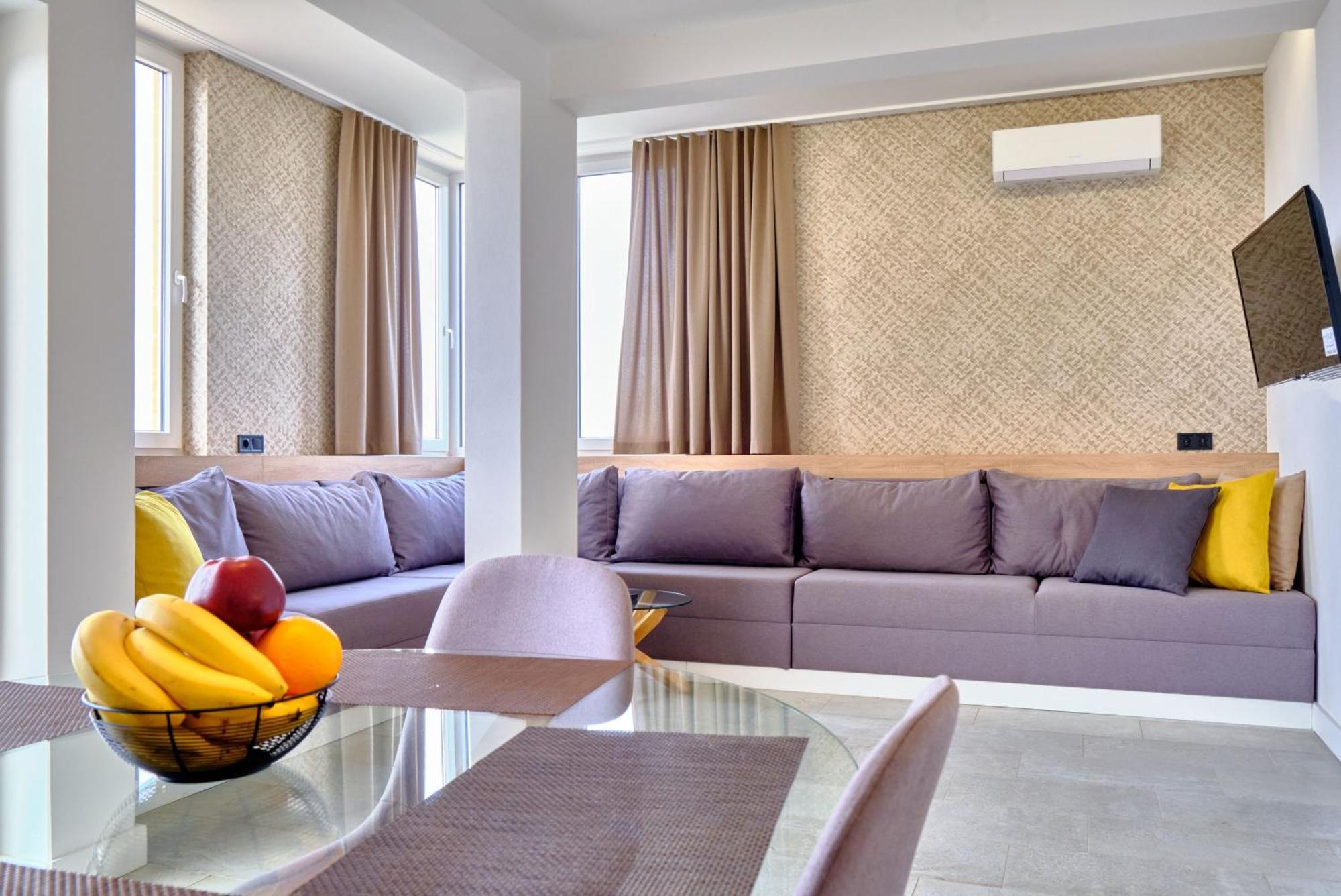 Apartments Magic Box II Утеха Екстериор снимка